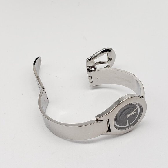 Gucci Watch 6700L Black X Silver Bangle Watch 103-110325 - Picture 10 of 16